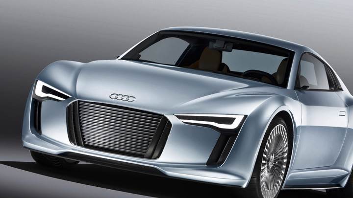 Front Side Pose Of 2010 Audi e-tron Detroit Show Car In Blue